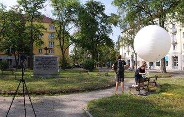 V 14 / OFFCITY AiR happening